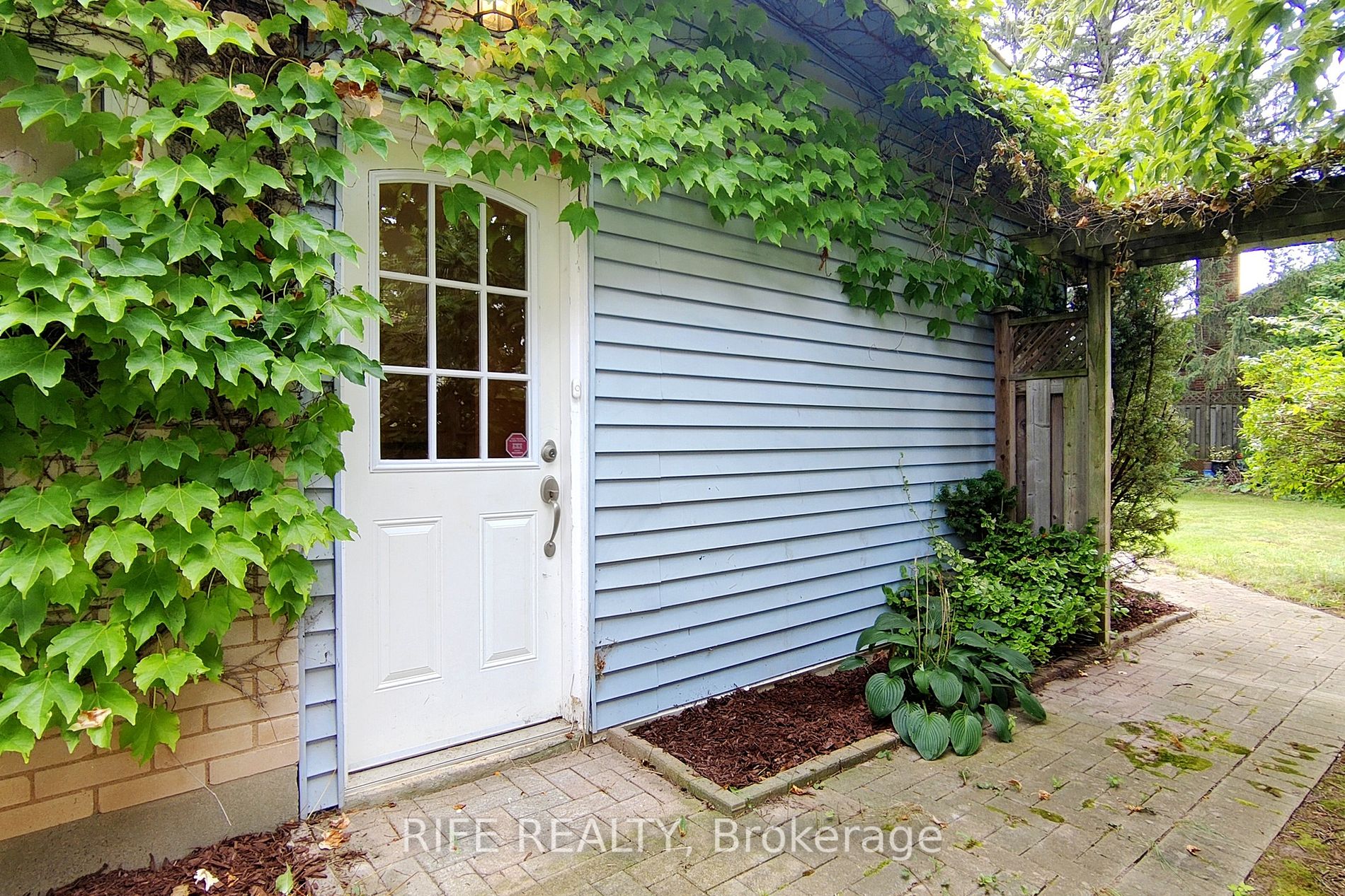 324 Wendy Lane