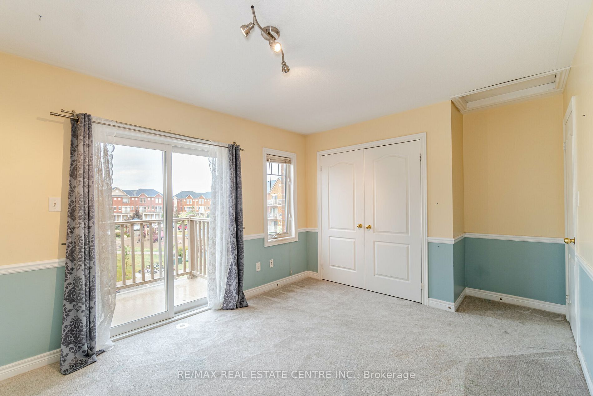 3985 Eglinton Avenue W, #5