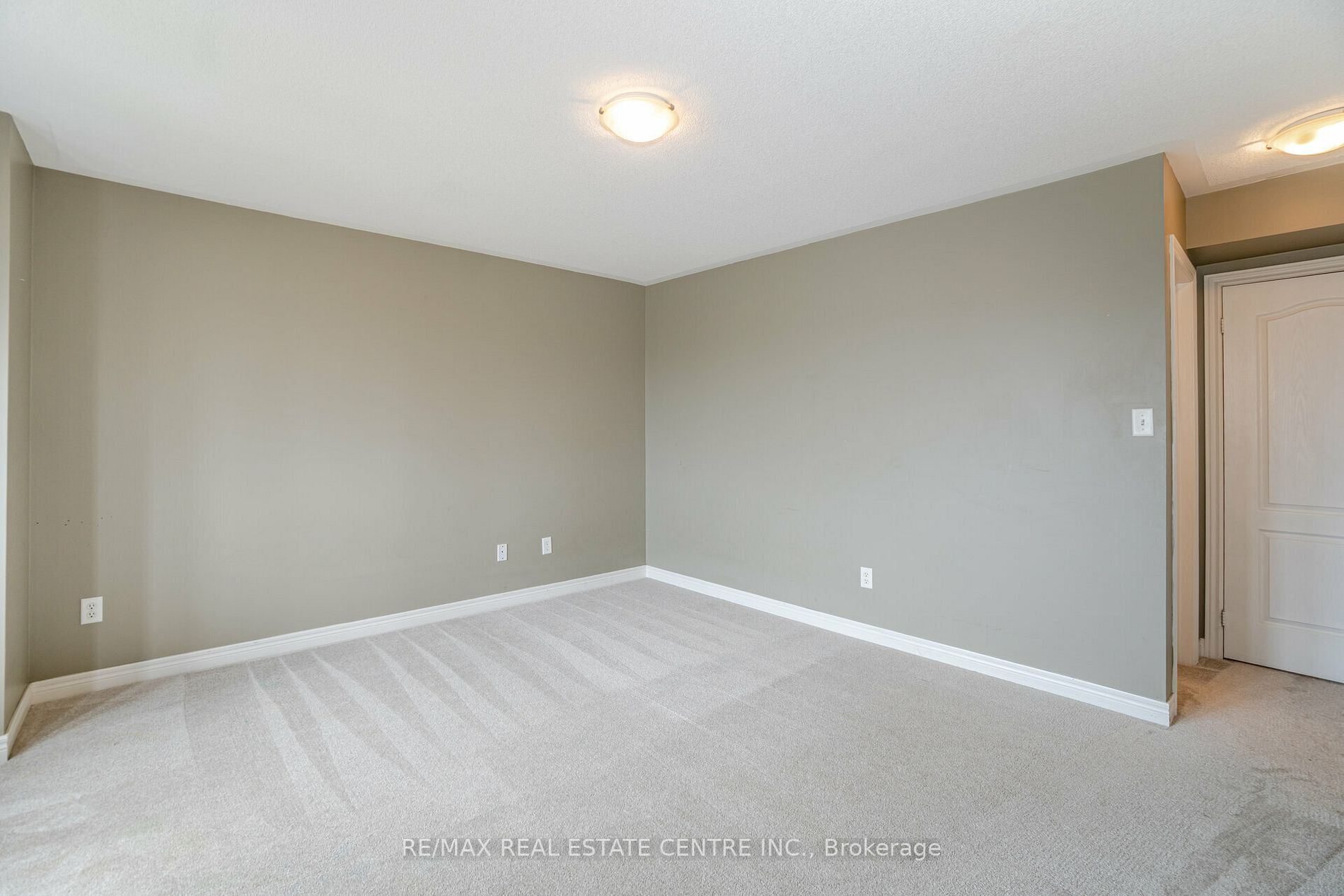 3985 Eglinton Avenue W, #5
