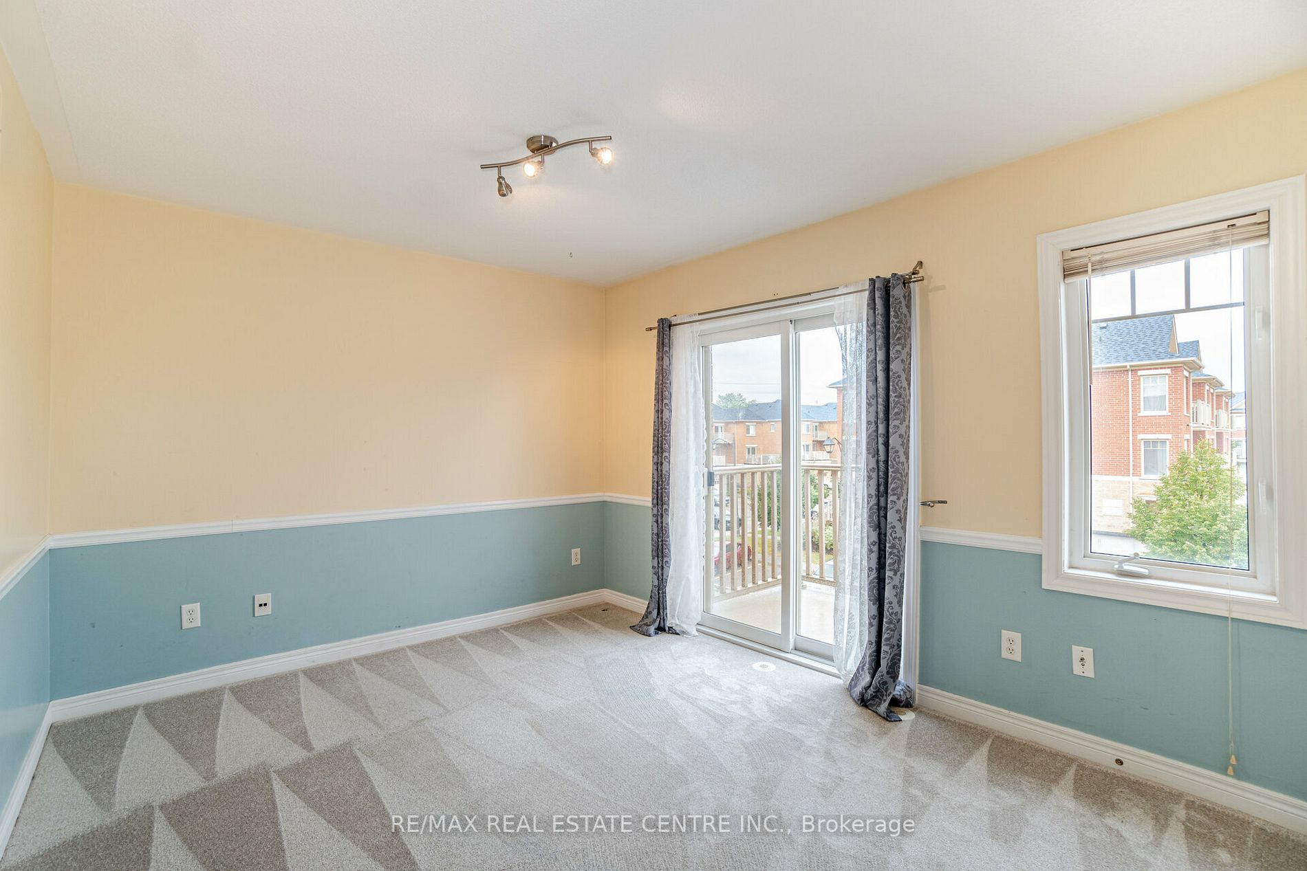 3985 Eglinton Avenue W, #5
