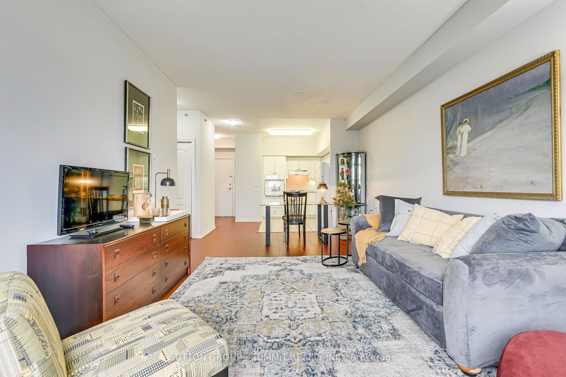 810 Scollard Court, #701