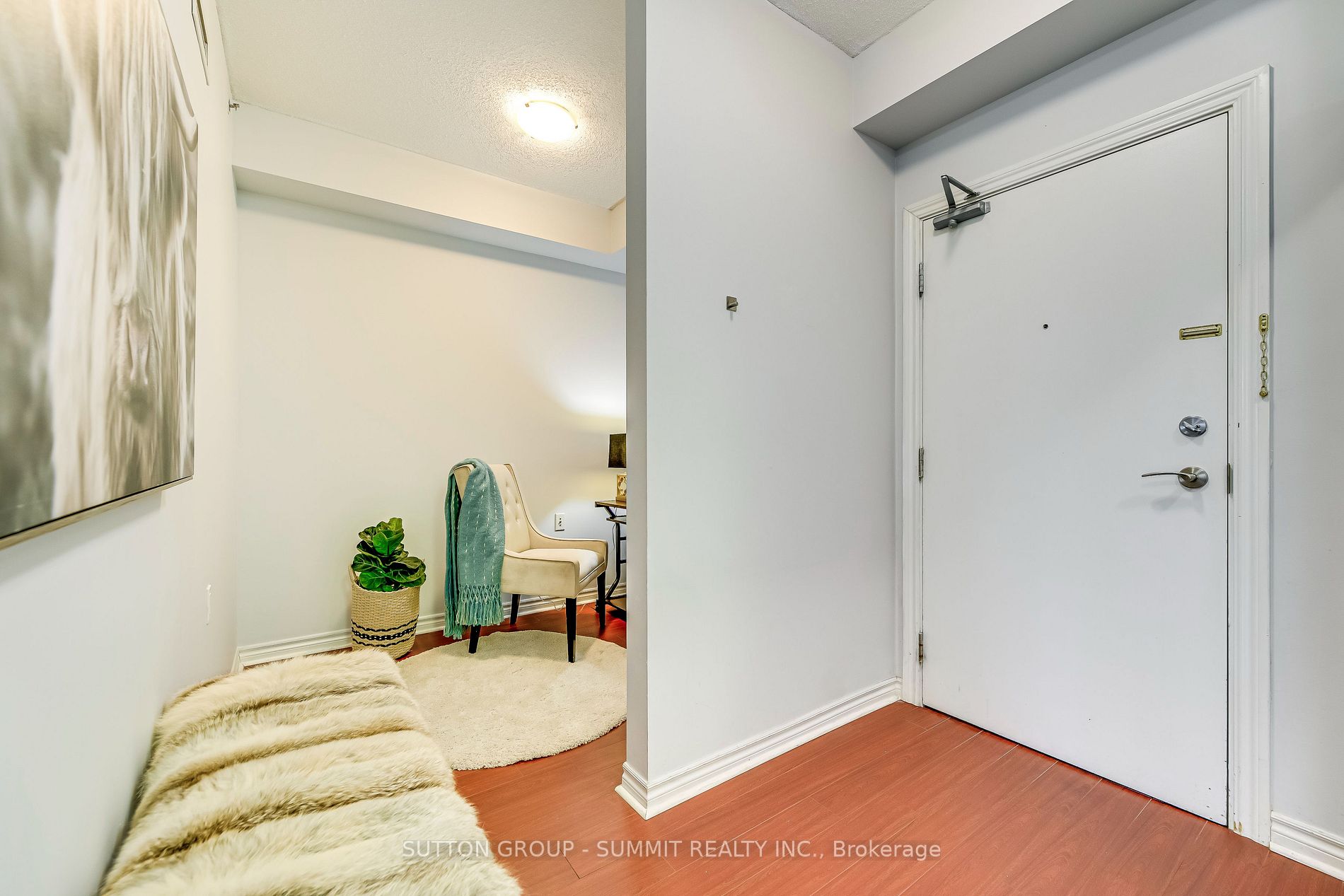 810 Scollard Court, #701