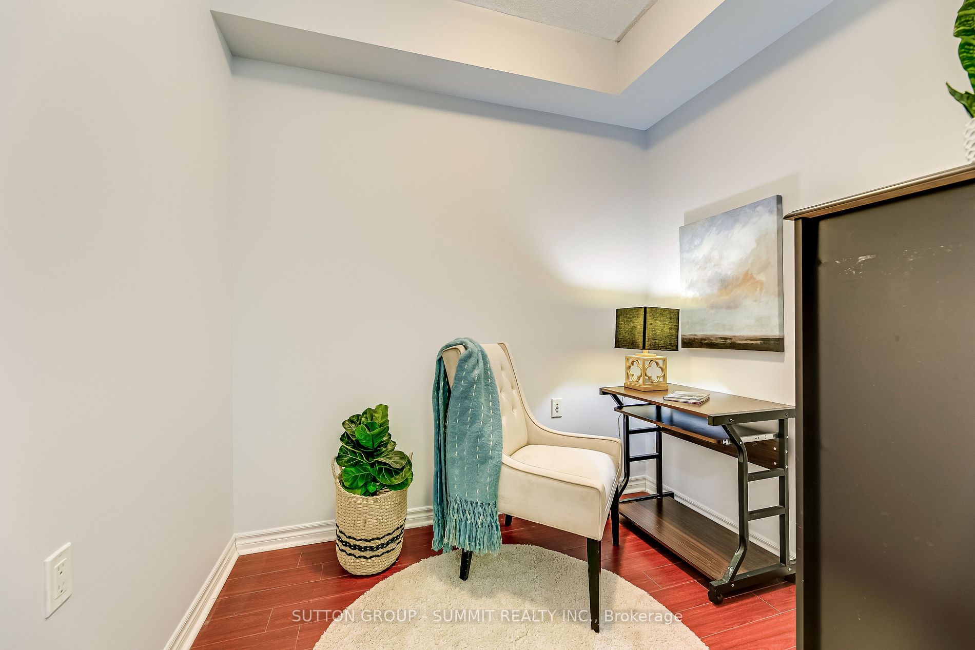 810 Scollard Court, #701