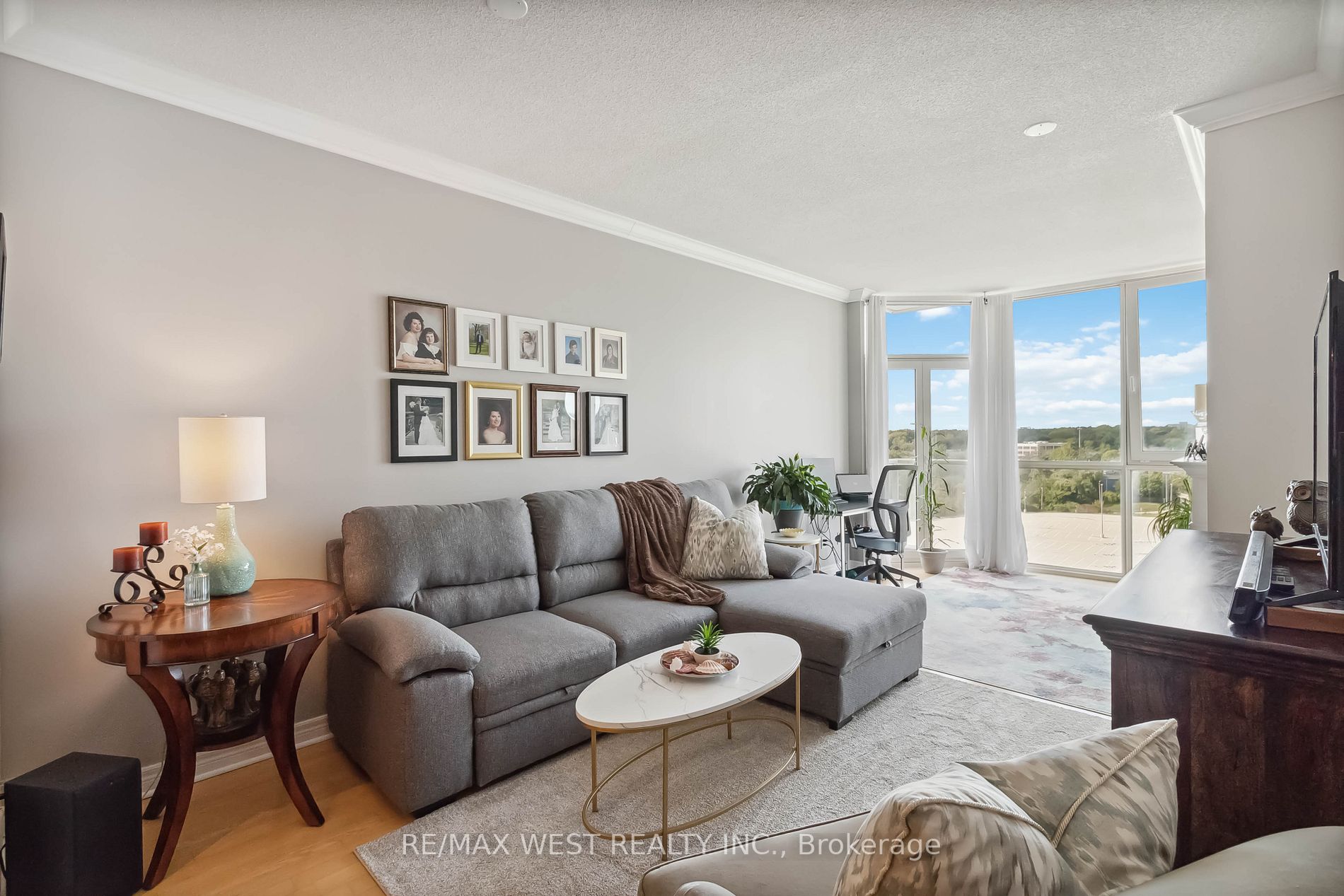 50 Old Mill Rd, #905 Ph5