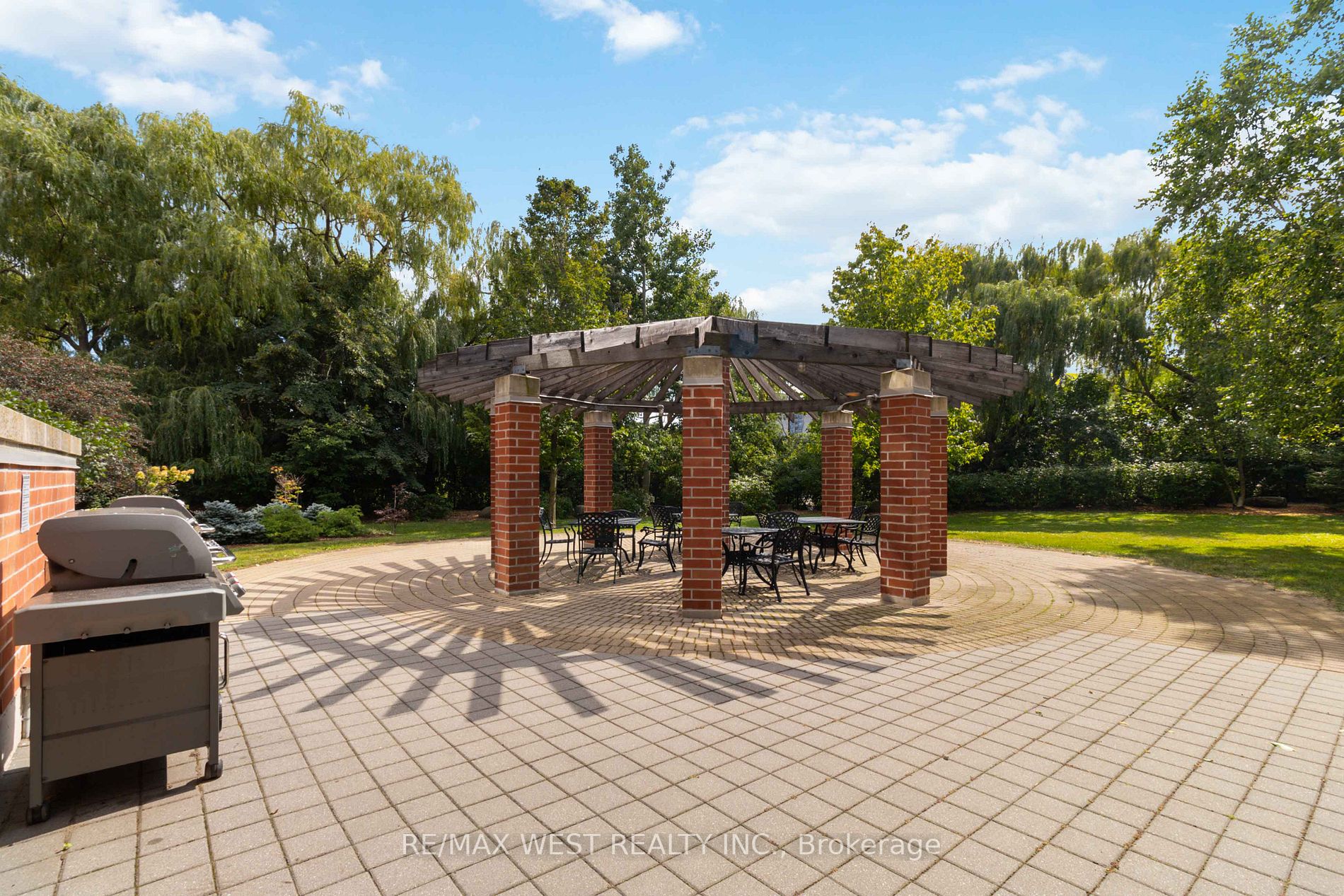 50 Old Mill Rd, #905 Ph5