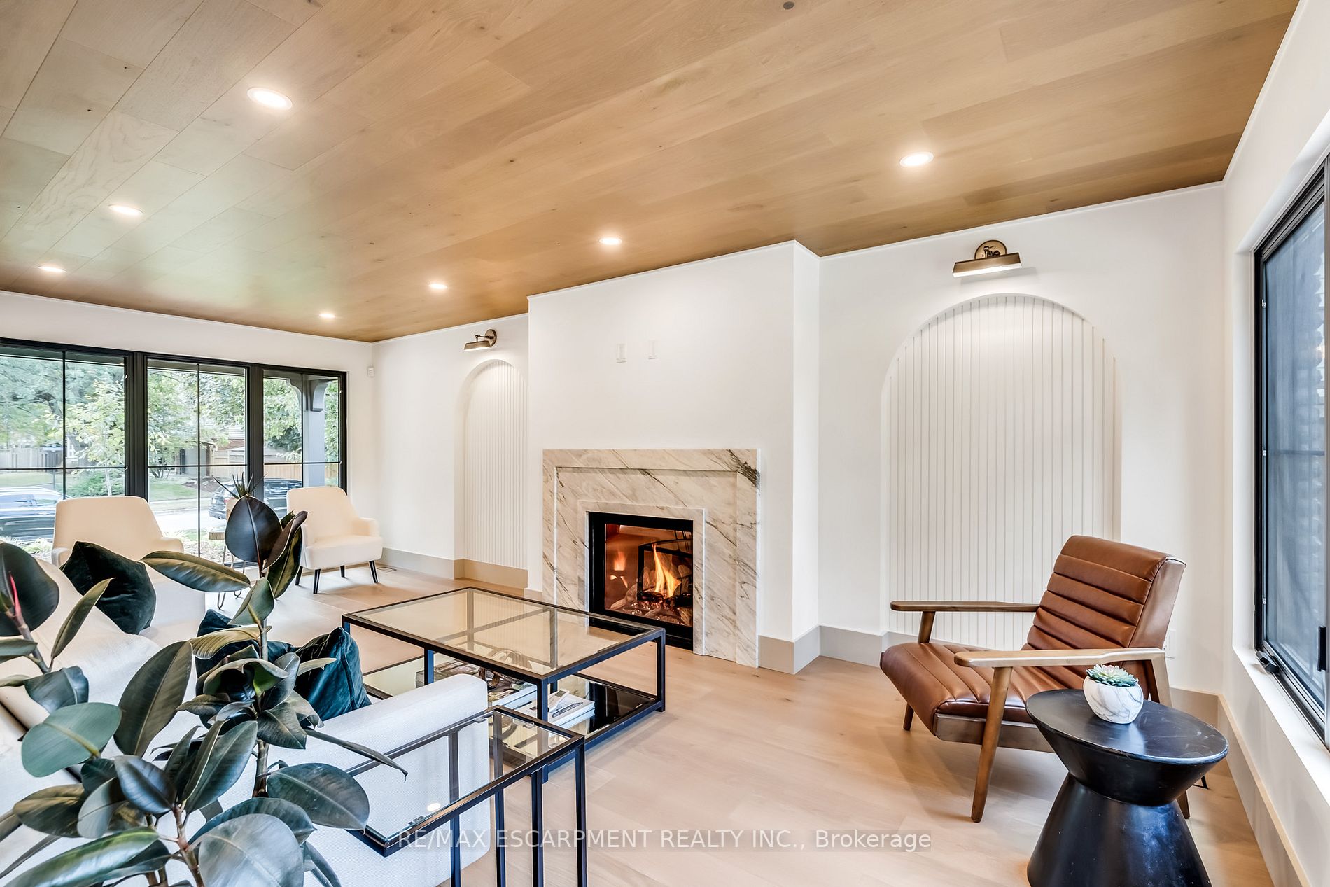 369 Swinburne Road