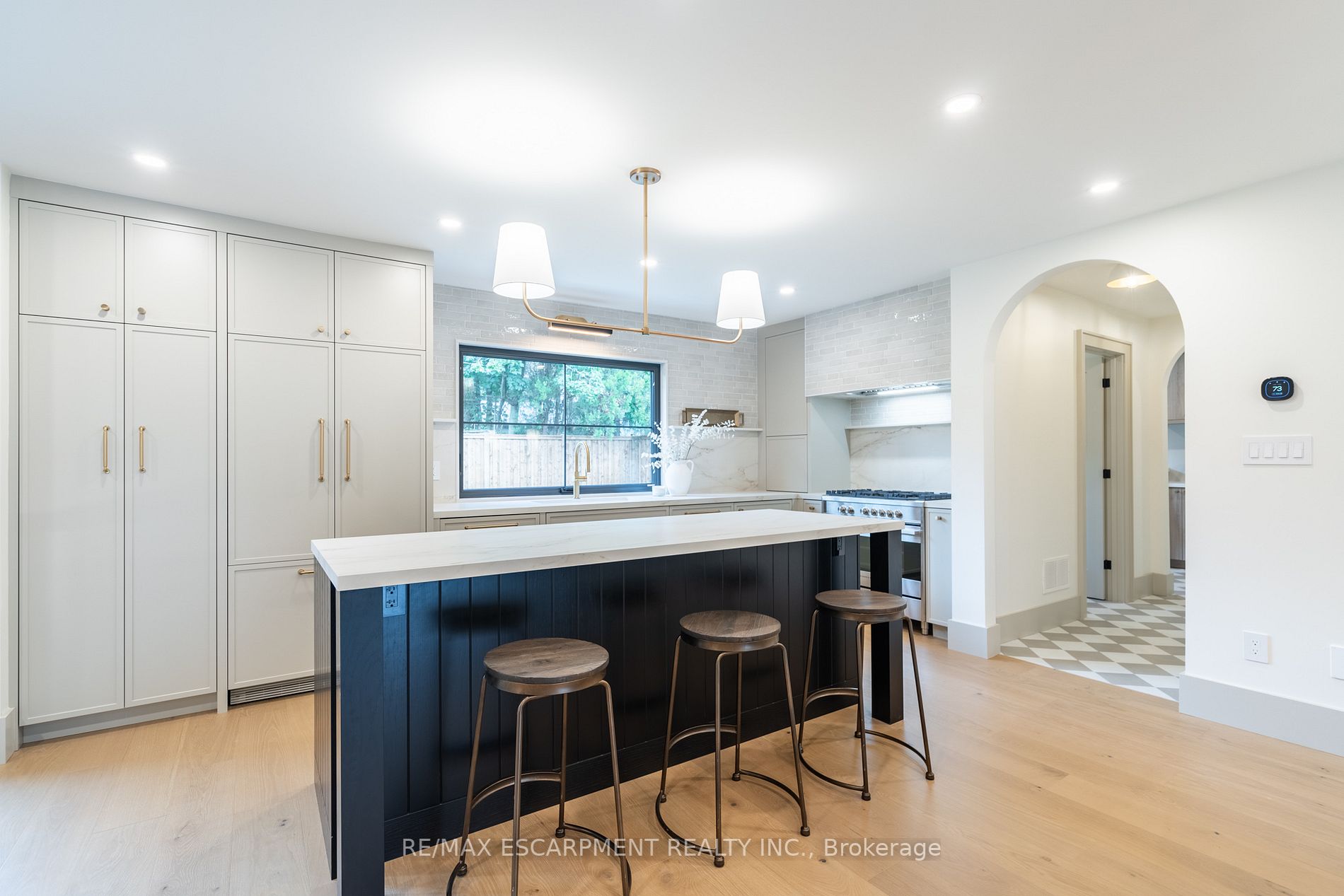 369 Swinburne Road