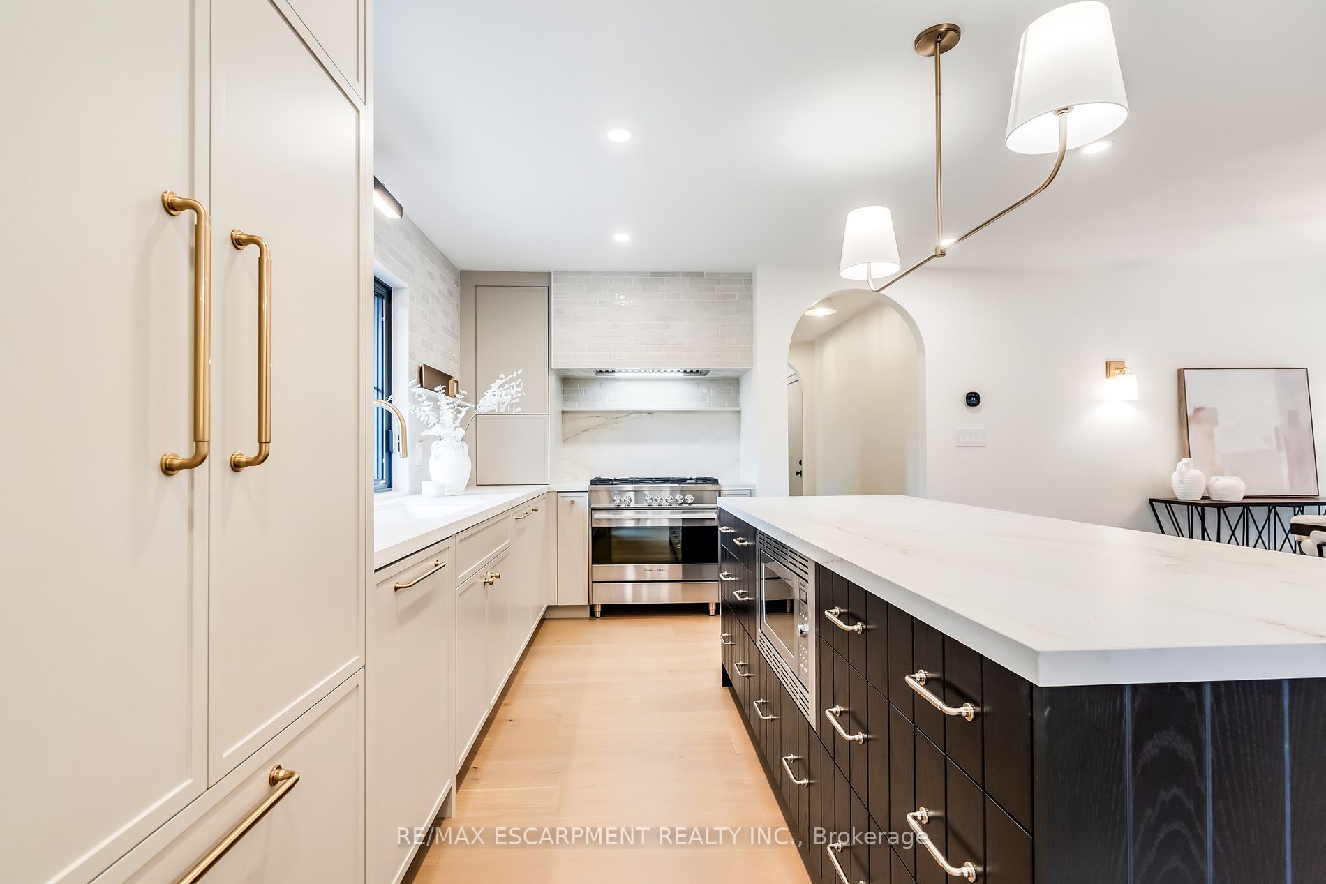 369 Swinburne Road