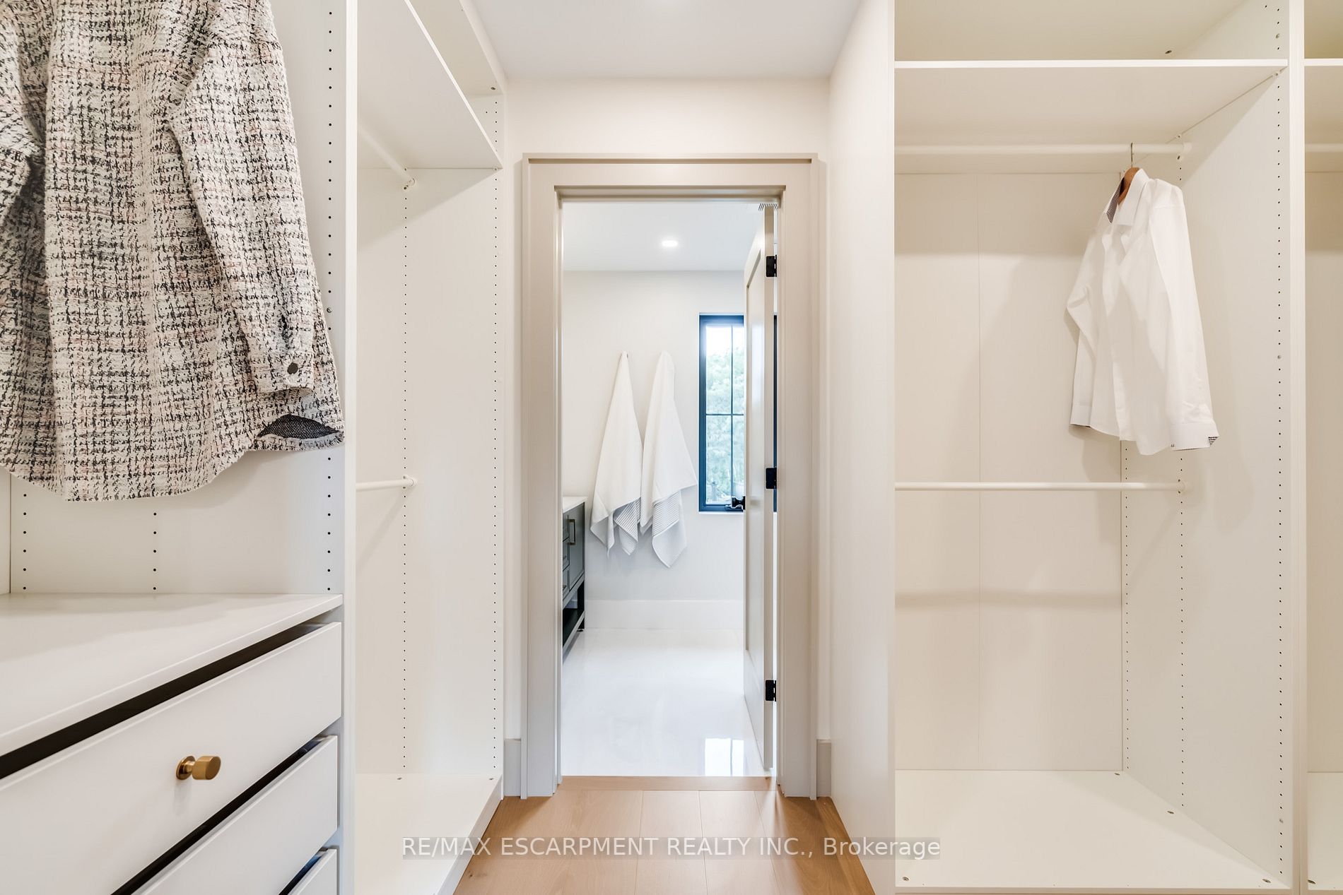 369 Swinburne Road