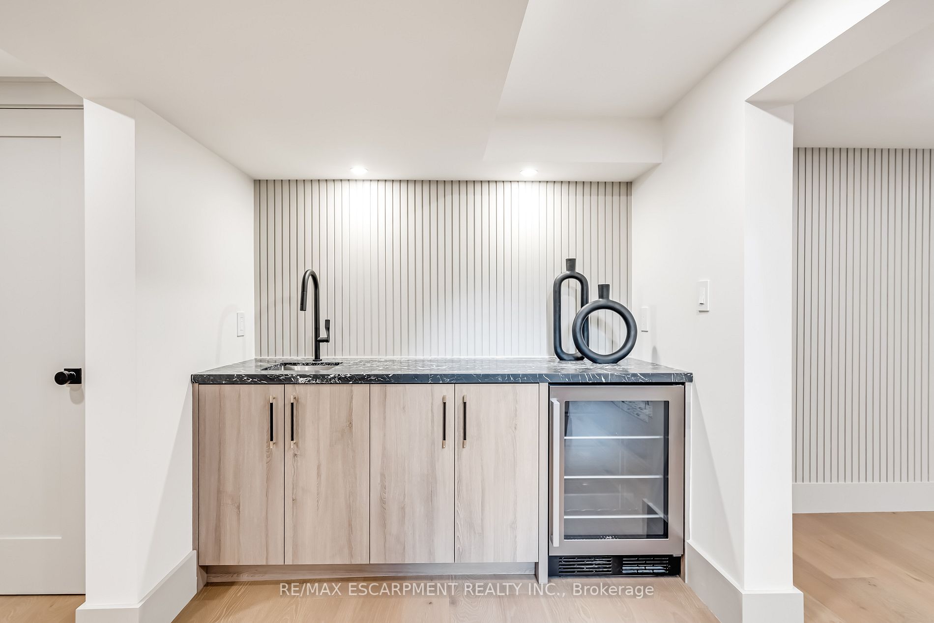 369 Swinburne Road