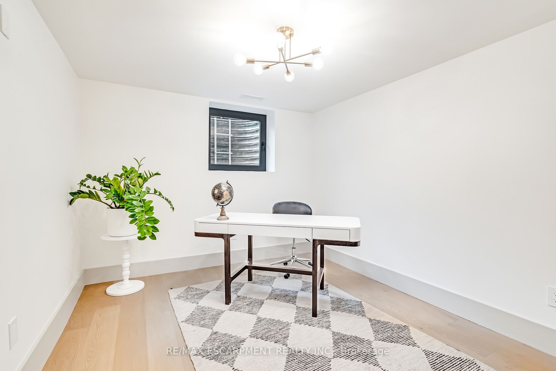 369 Swinburne Road