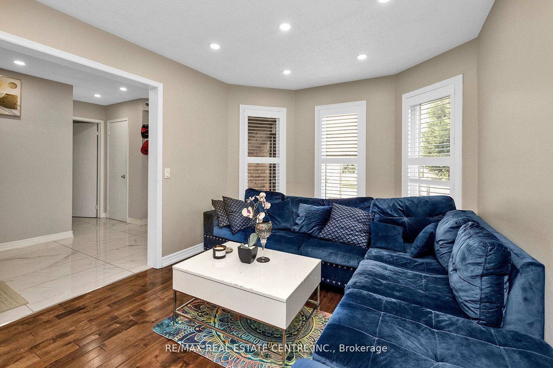 26 Nepean Place