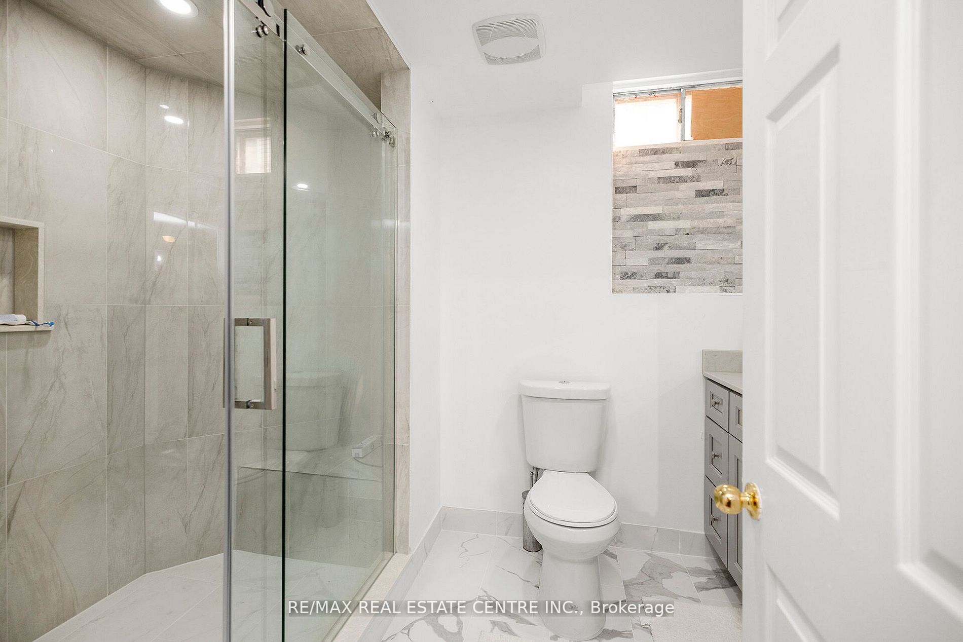 26 Nepean Place