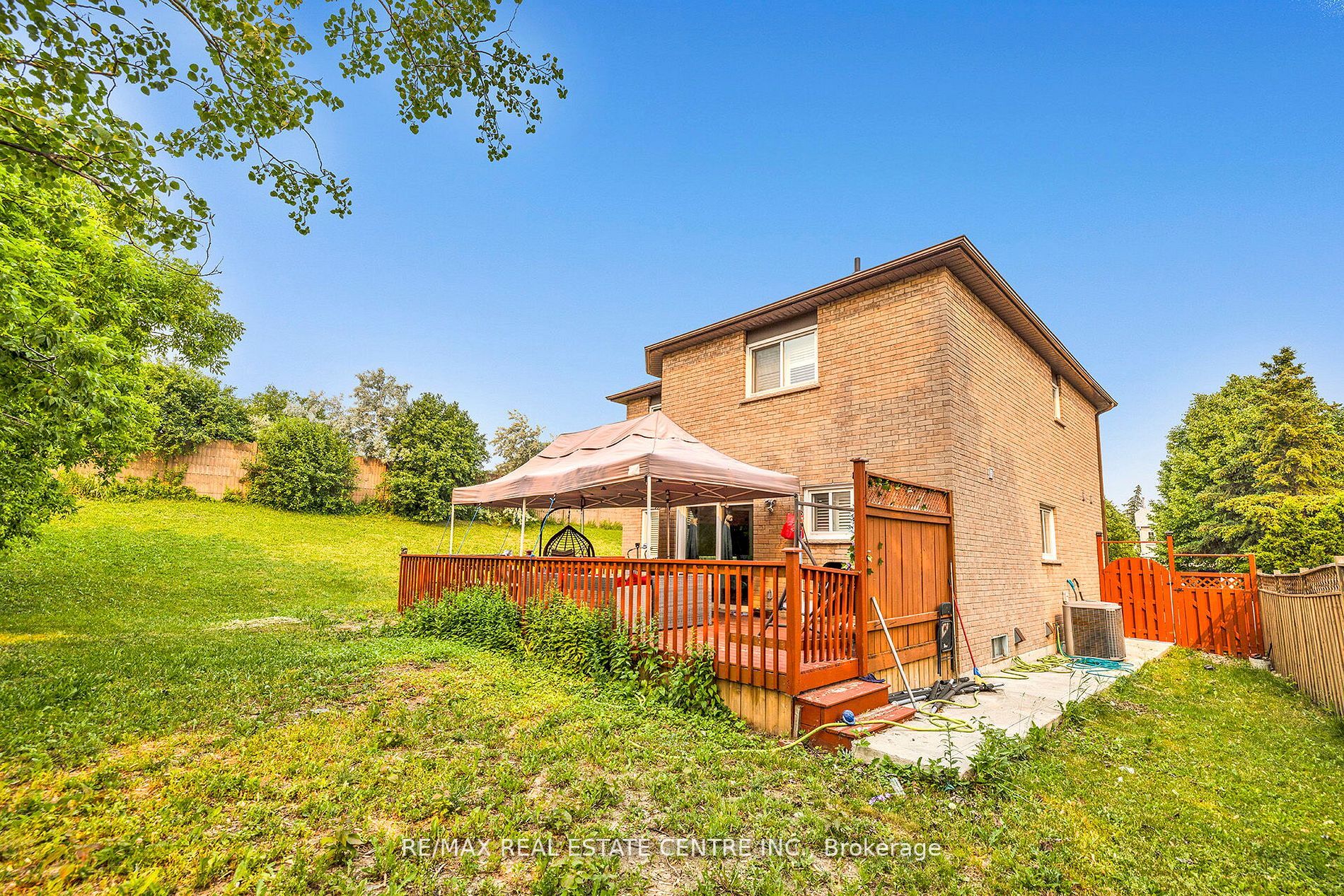 26 Nepean Place