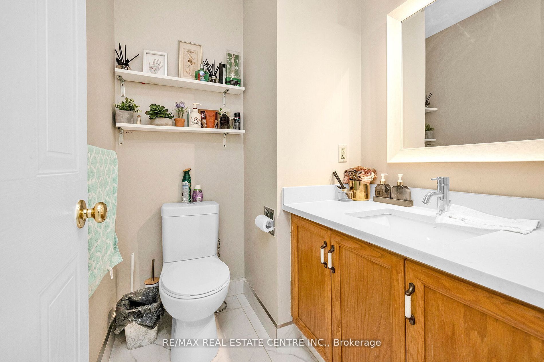 26 Nepean Place