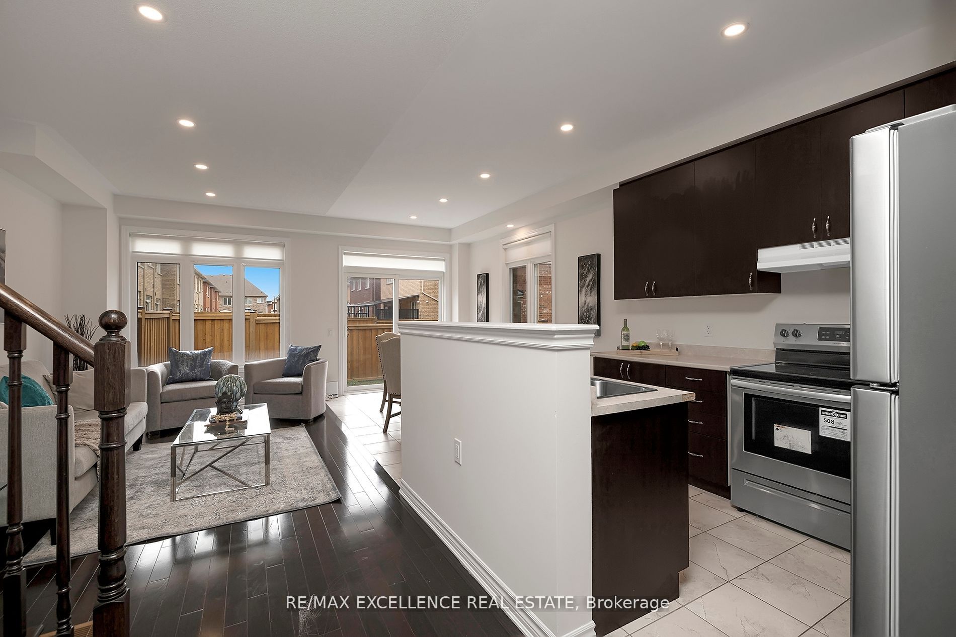 9 Sparrowbrook St