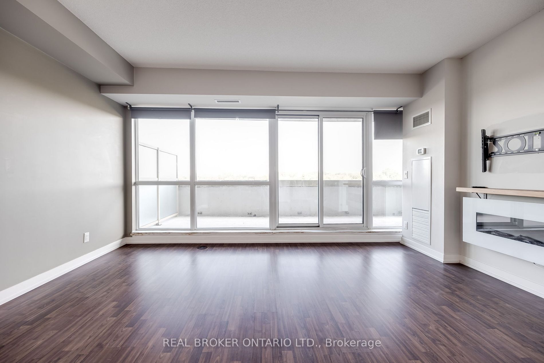 5101 Dundas St W, #511