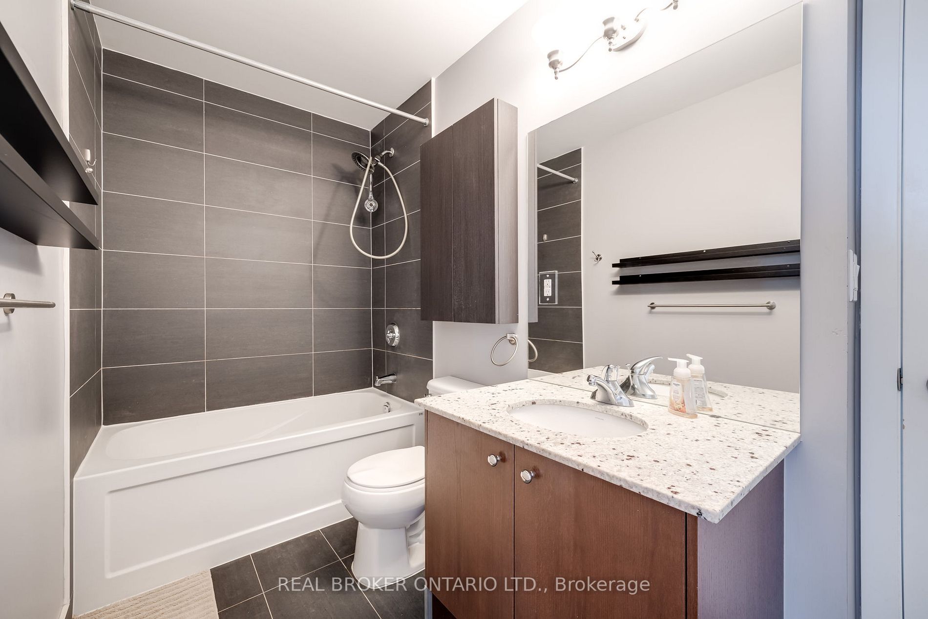 5101 Dundas St W, #511
