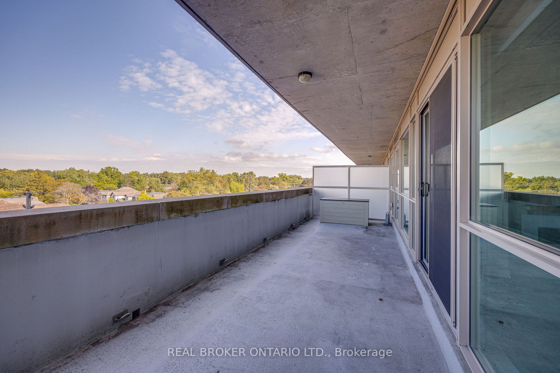 5101 Dundas St W, #511