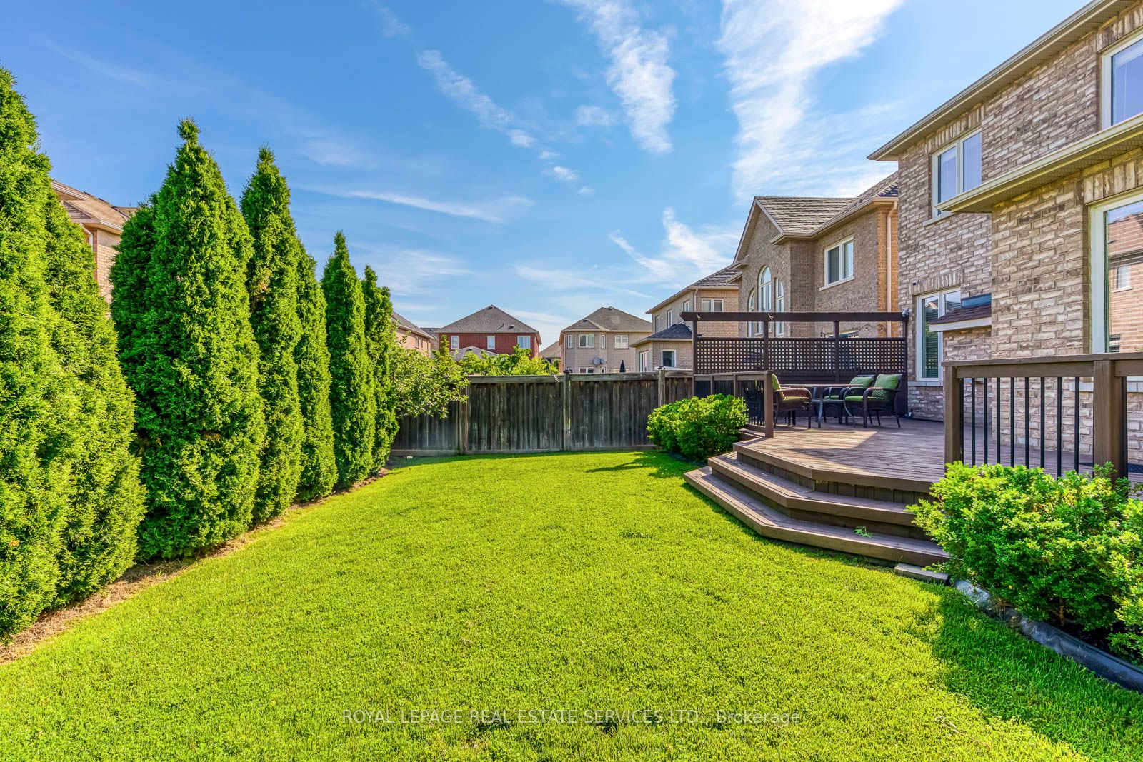 1152 Jezero Crescent