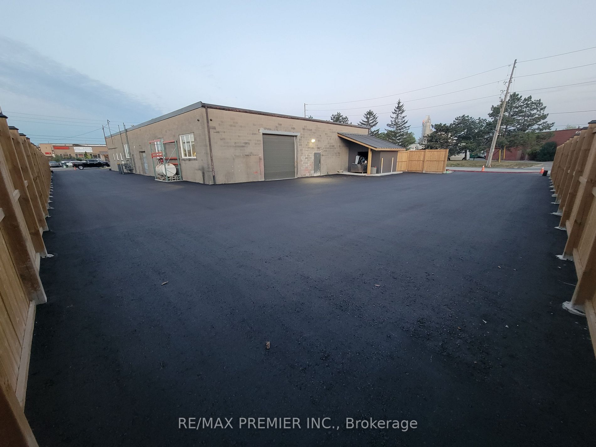 28 Taber Rd