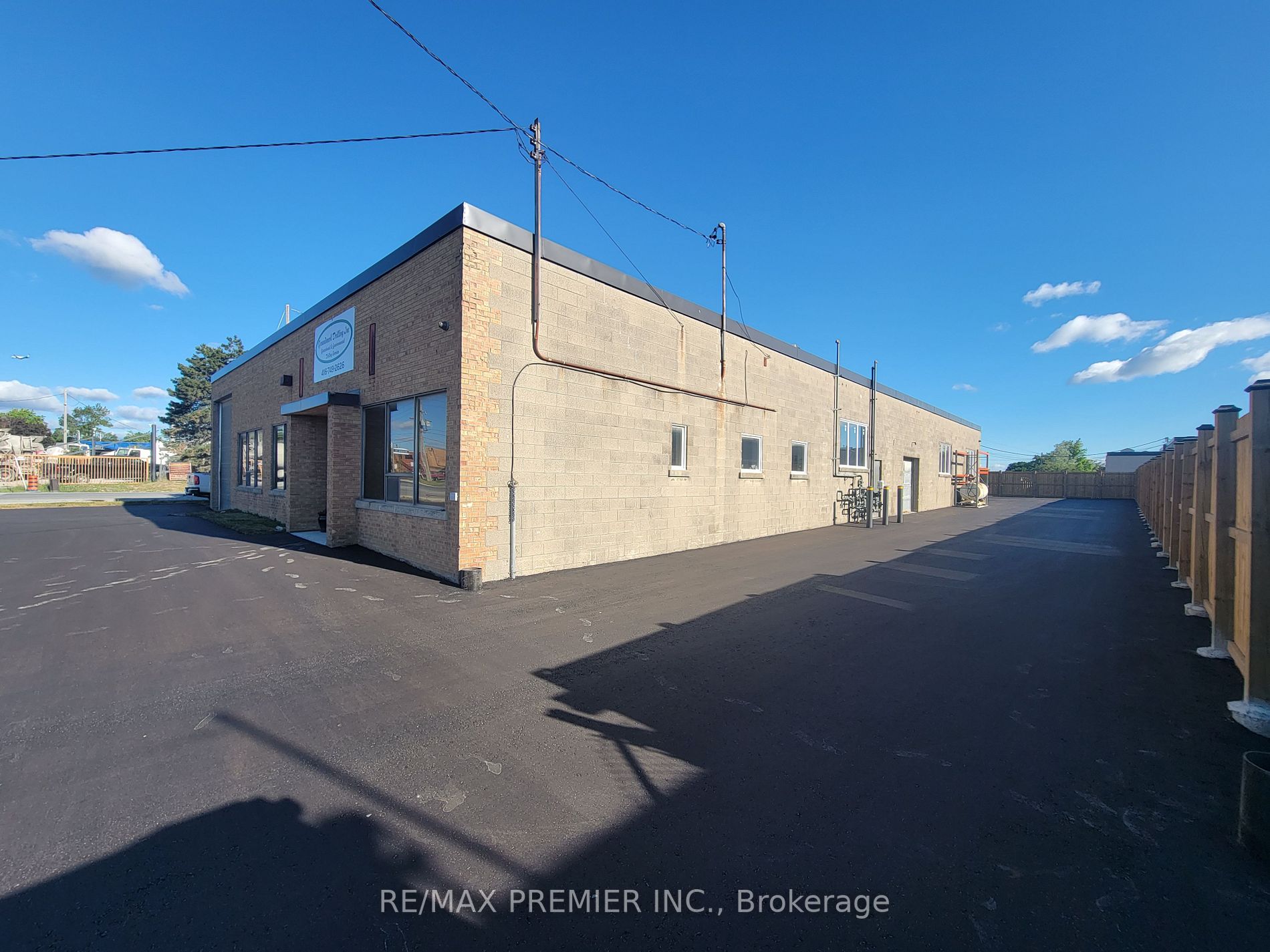 28 Taber Rd