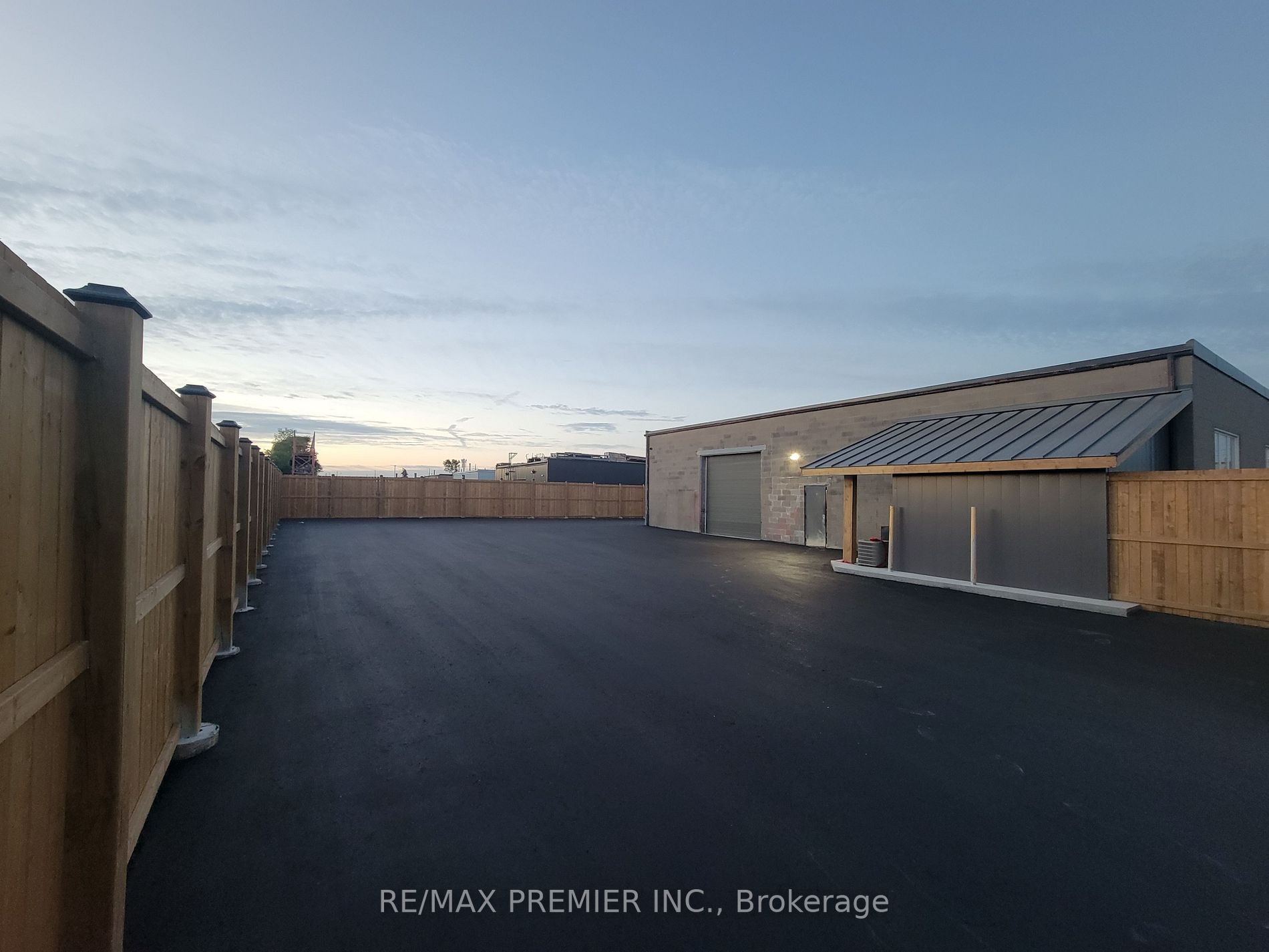 28 Taber Rd