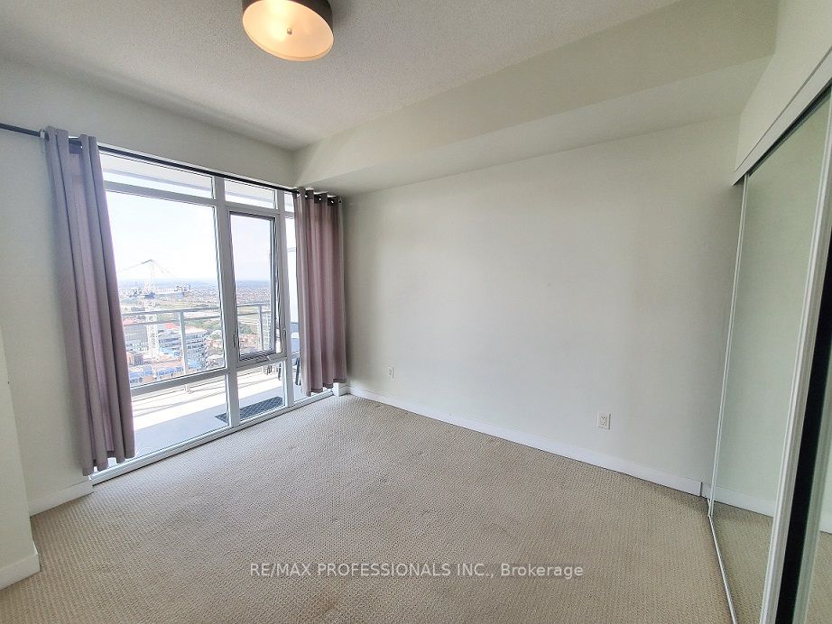 360 Square One Drive, #3007