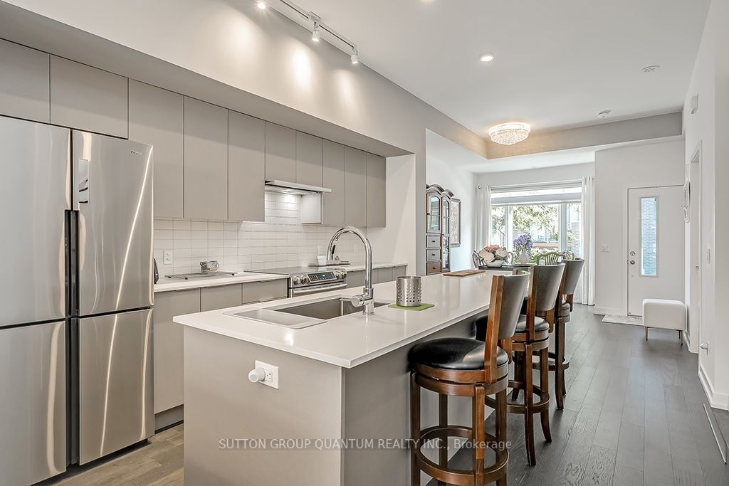 3074 Sixth Line, #236