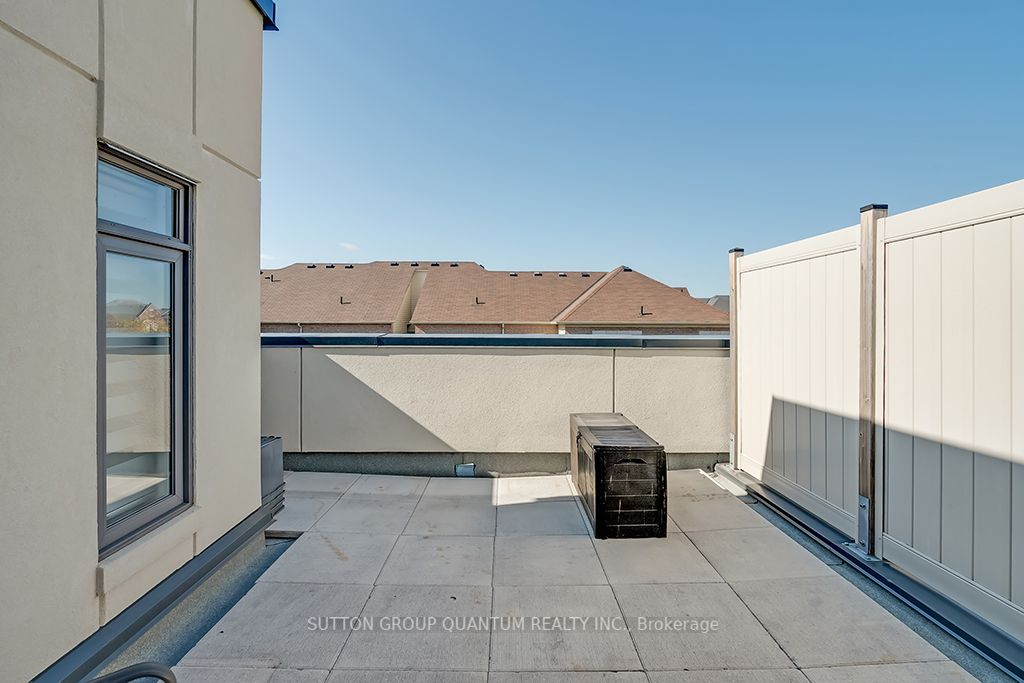 3074 Sixth Line, #236