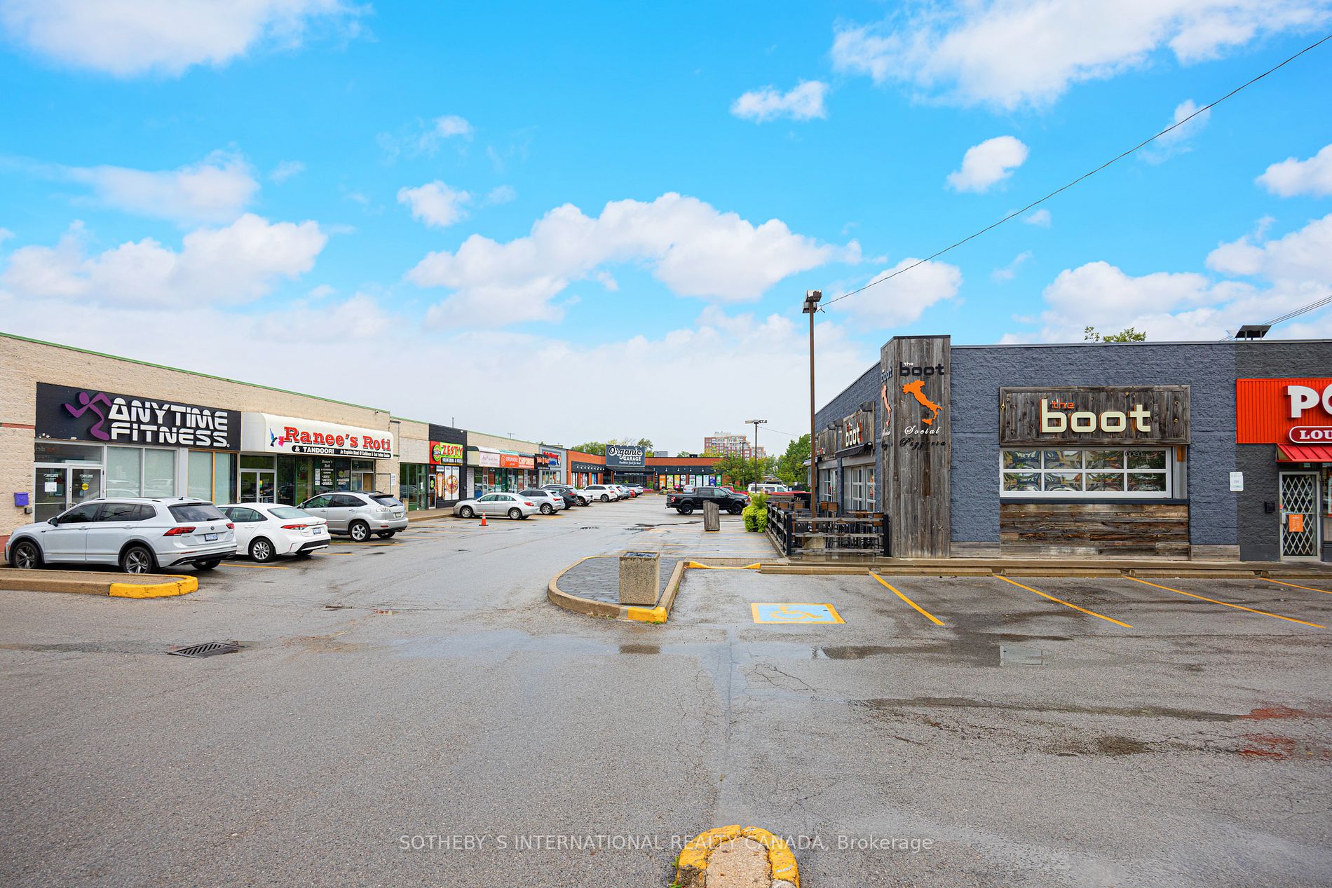 579 Kerr St, #13