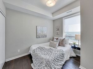 60 Heintzman St, #1613