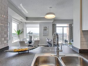 60 Heintzman St, #1613