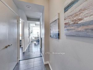 60 Heintzman St, #1613