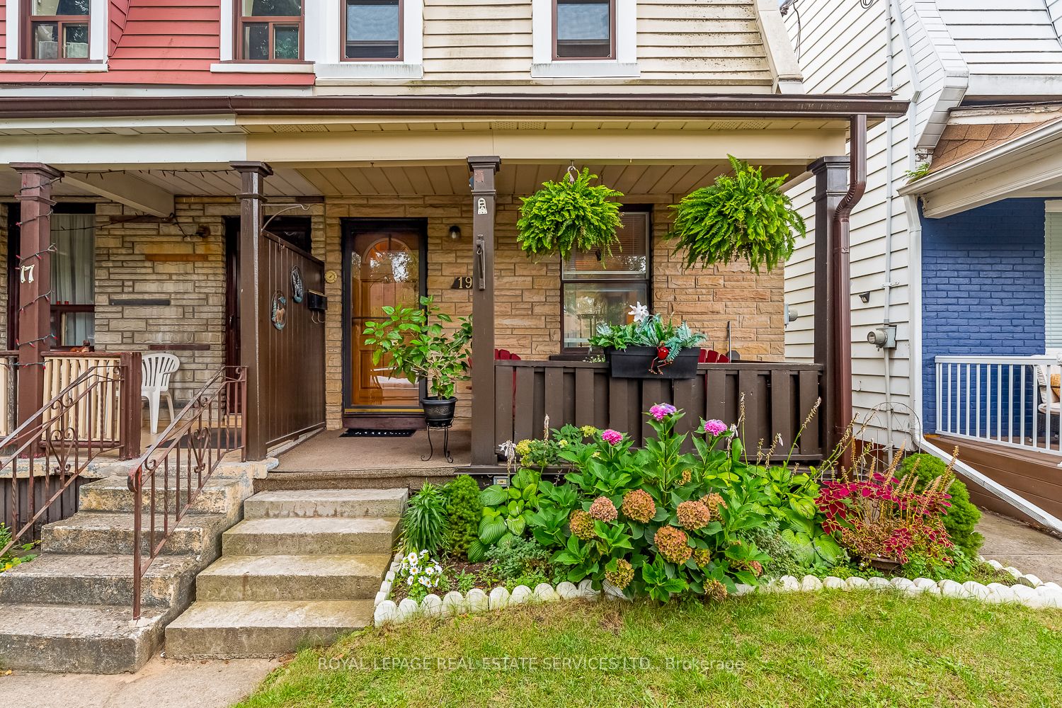 19 Jerome St