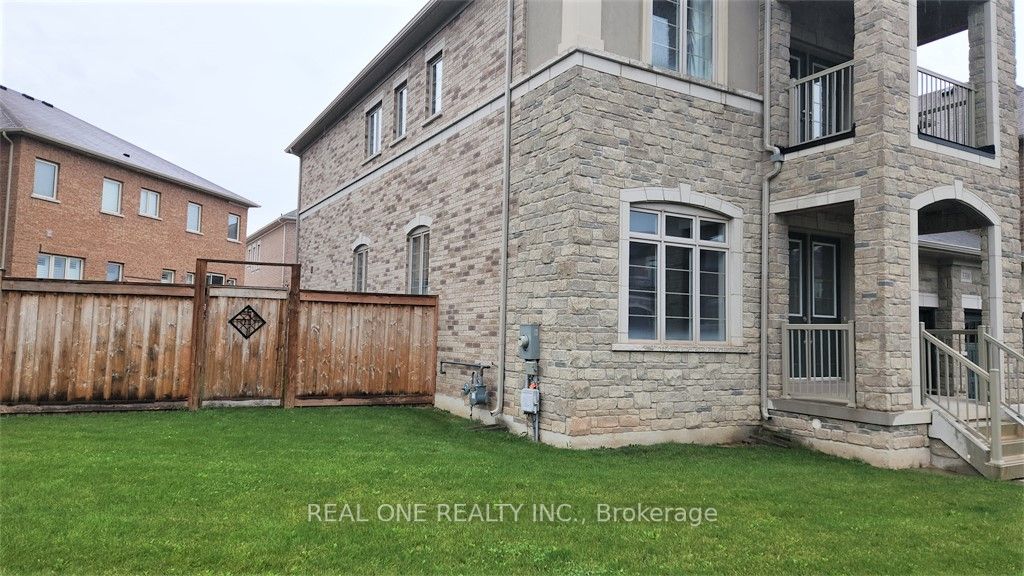 3300 Meadow Marsh Cres