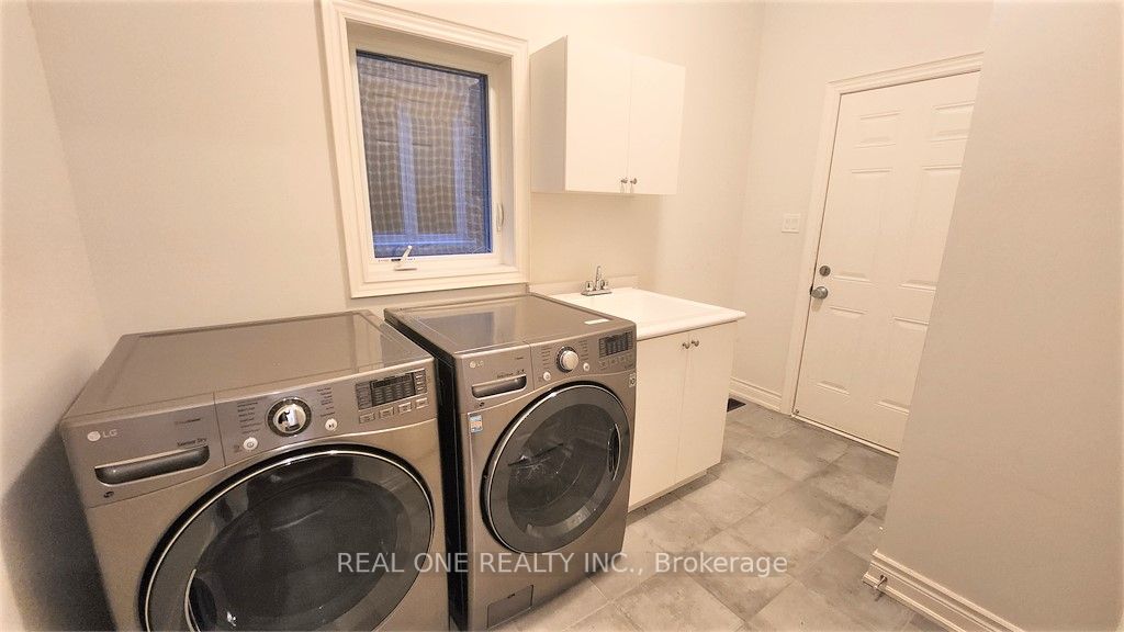 3300 Meadow Marsh Cres