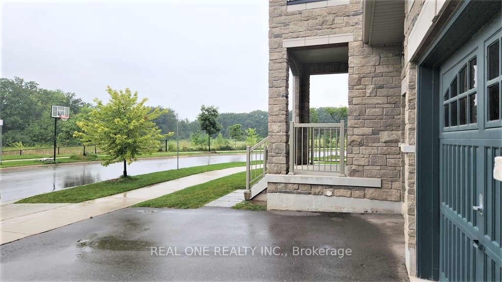 3300 Meadow Marsh Cres
