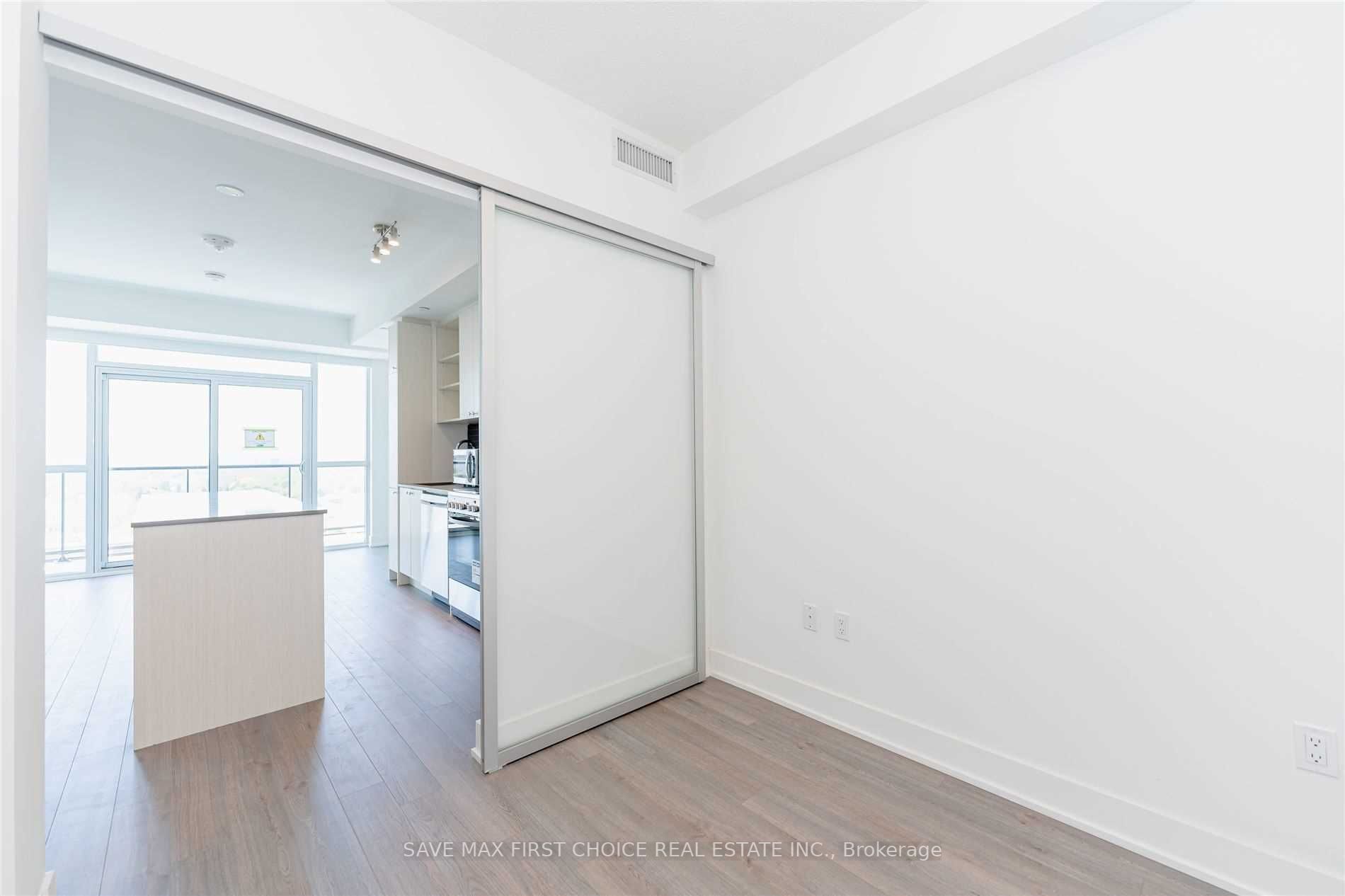50 George Butchart Dr, #802