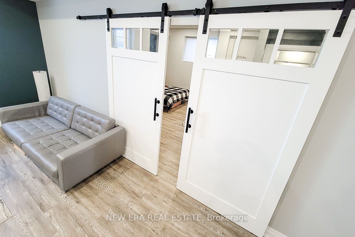 3337 Mintwood Circle