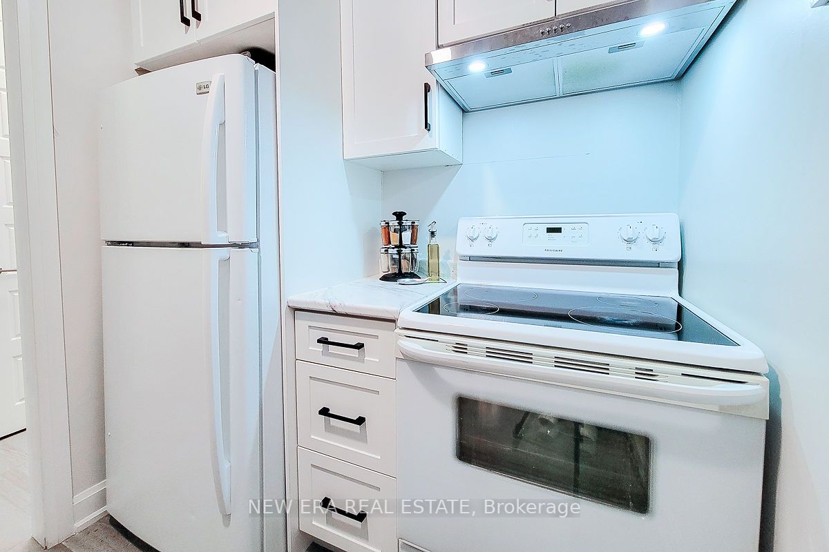 3337 Mintwood Circle