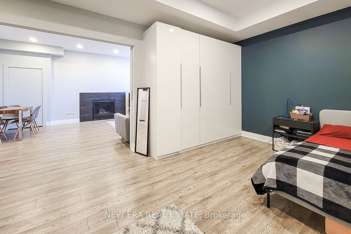 3337 Mintwood Circle