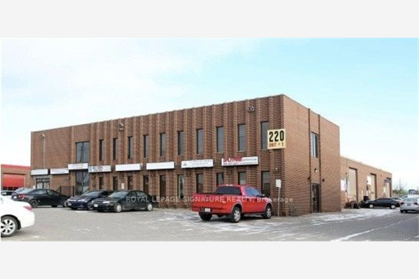 220 Rutherford Rd S, Brampton