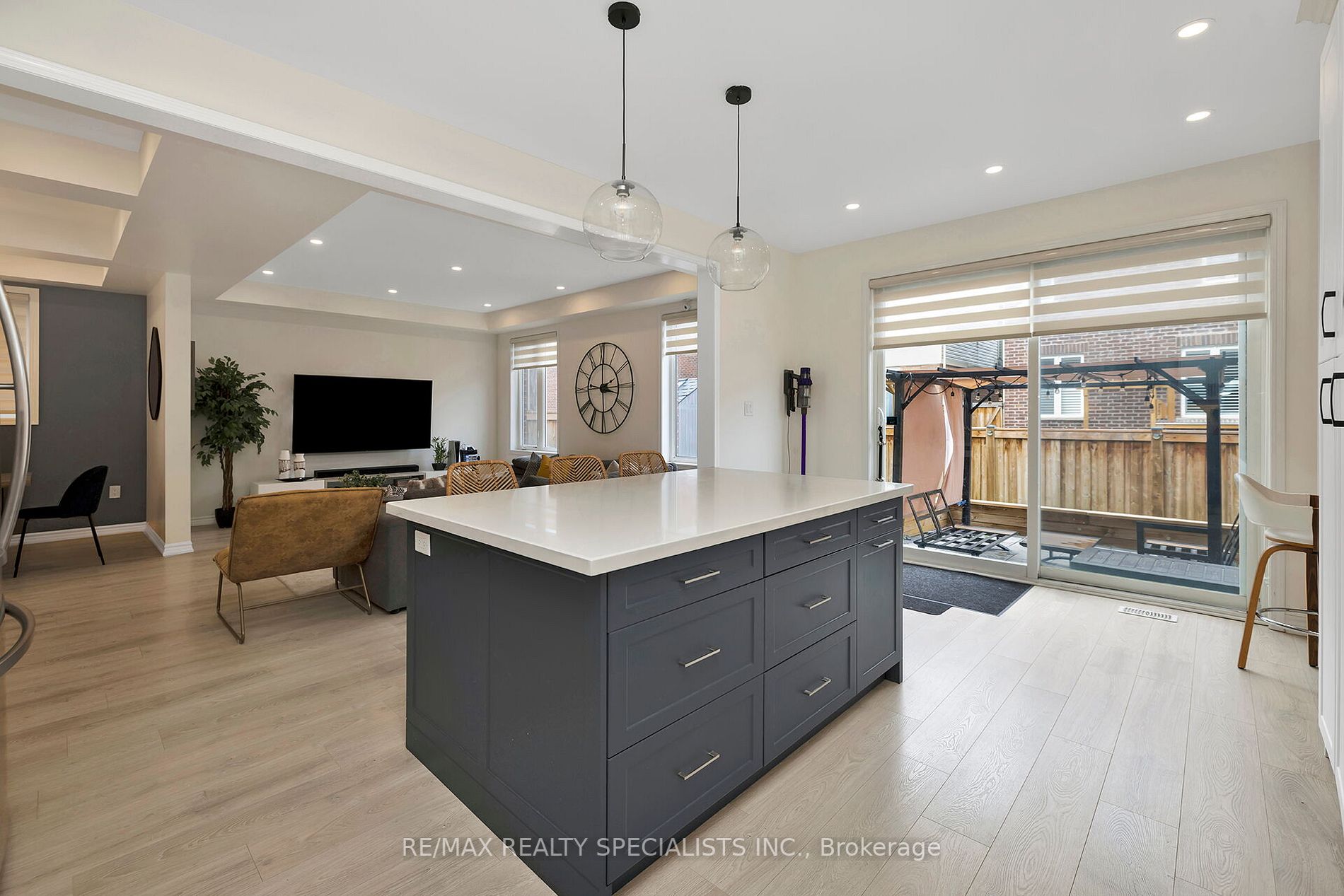 32 Jemima Road