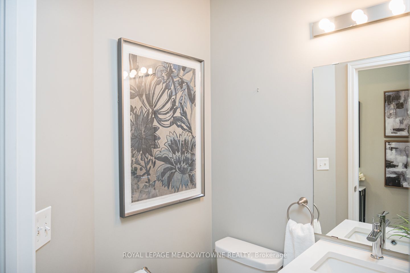 651 Farmstead Dr, #39