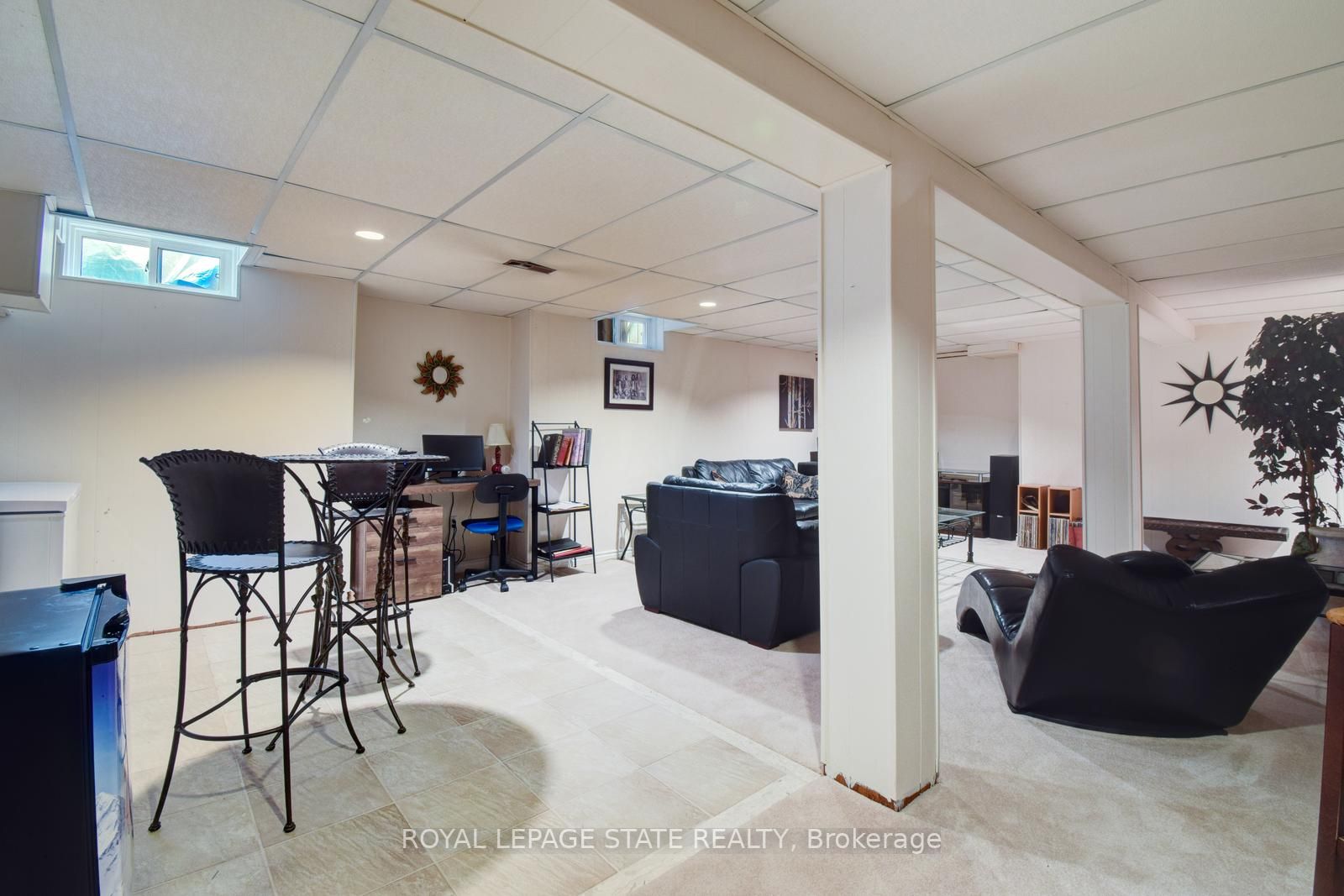 2252 Abbotsbury St
