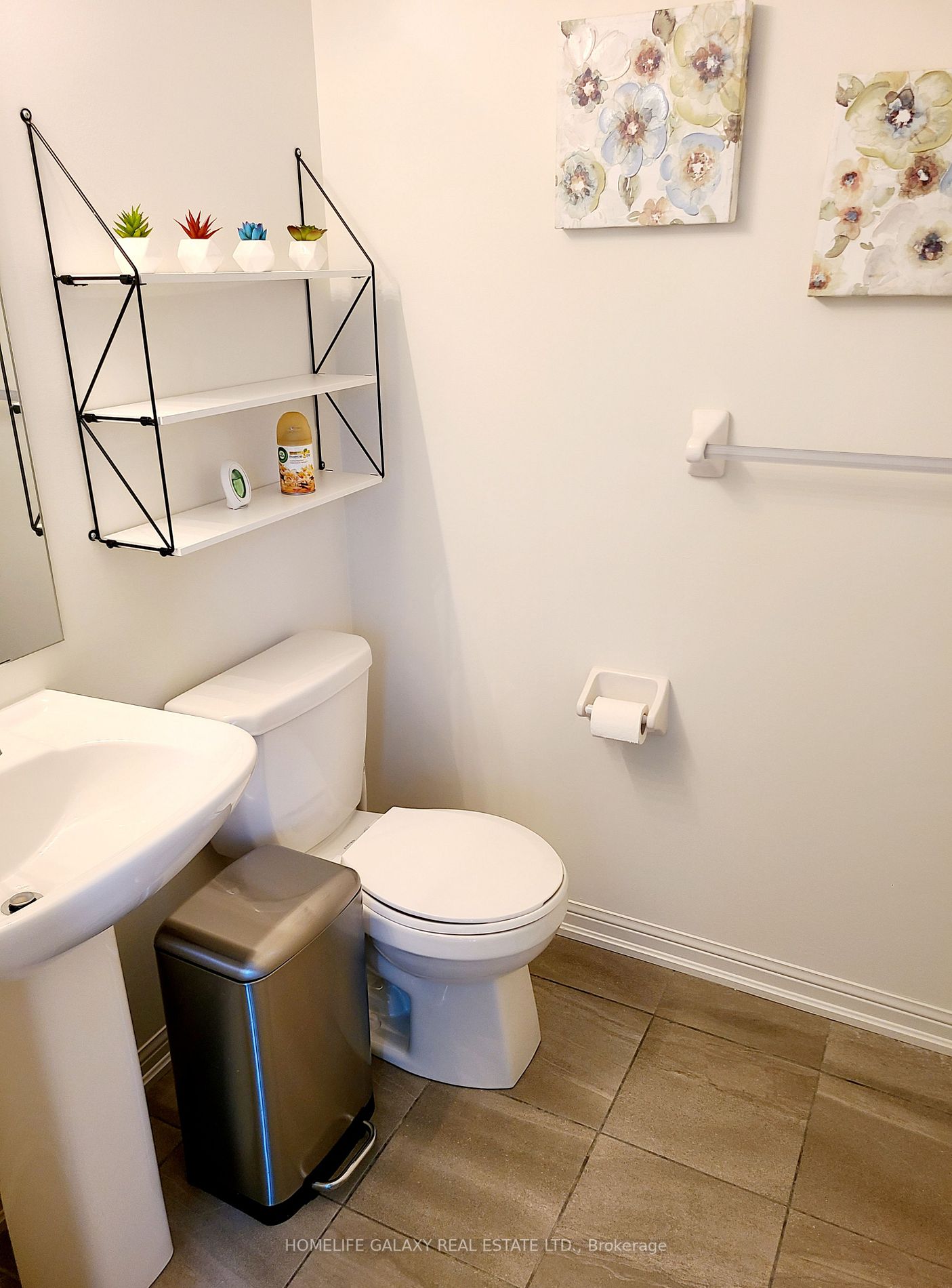 1 Beckenrose Court, #108