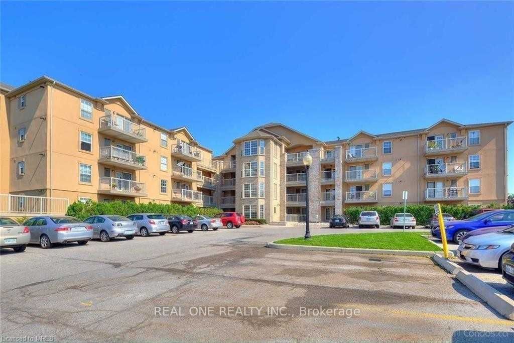 1460 Bishops Gate E, #212