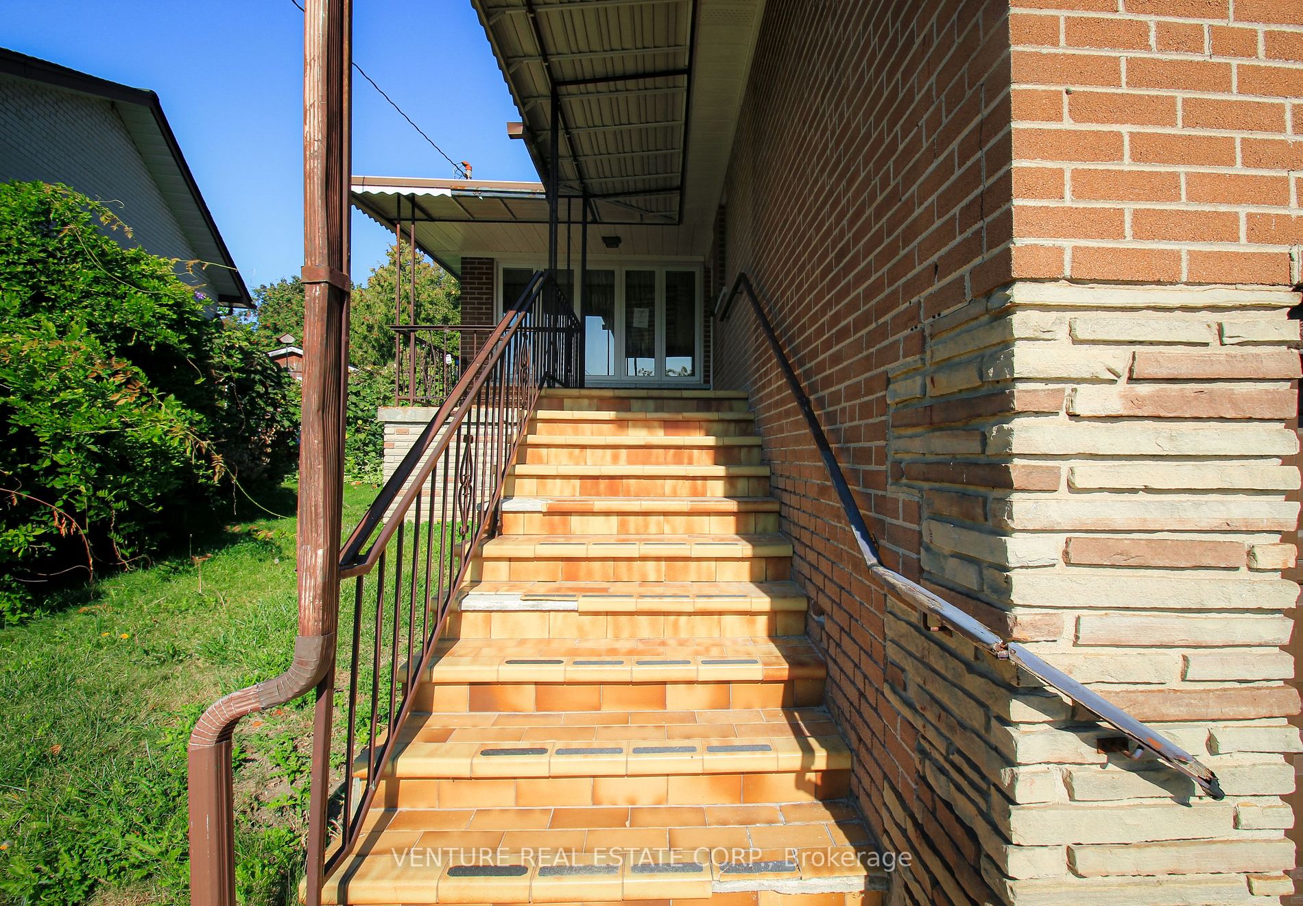 18 Brancaster Court