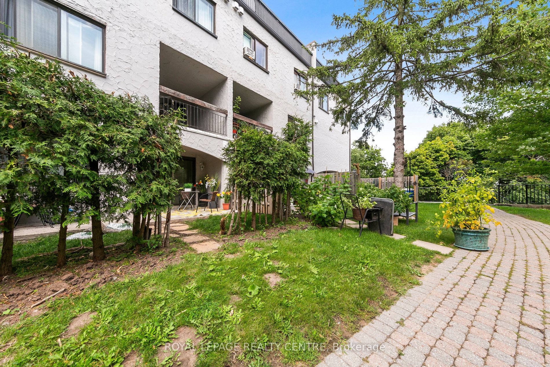 1066 Falgarwood Dr, #152